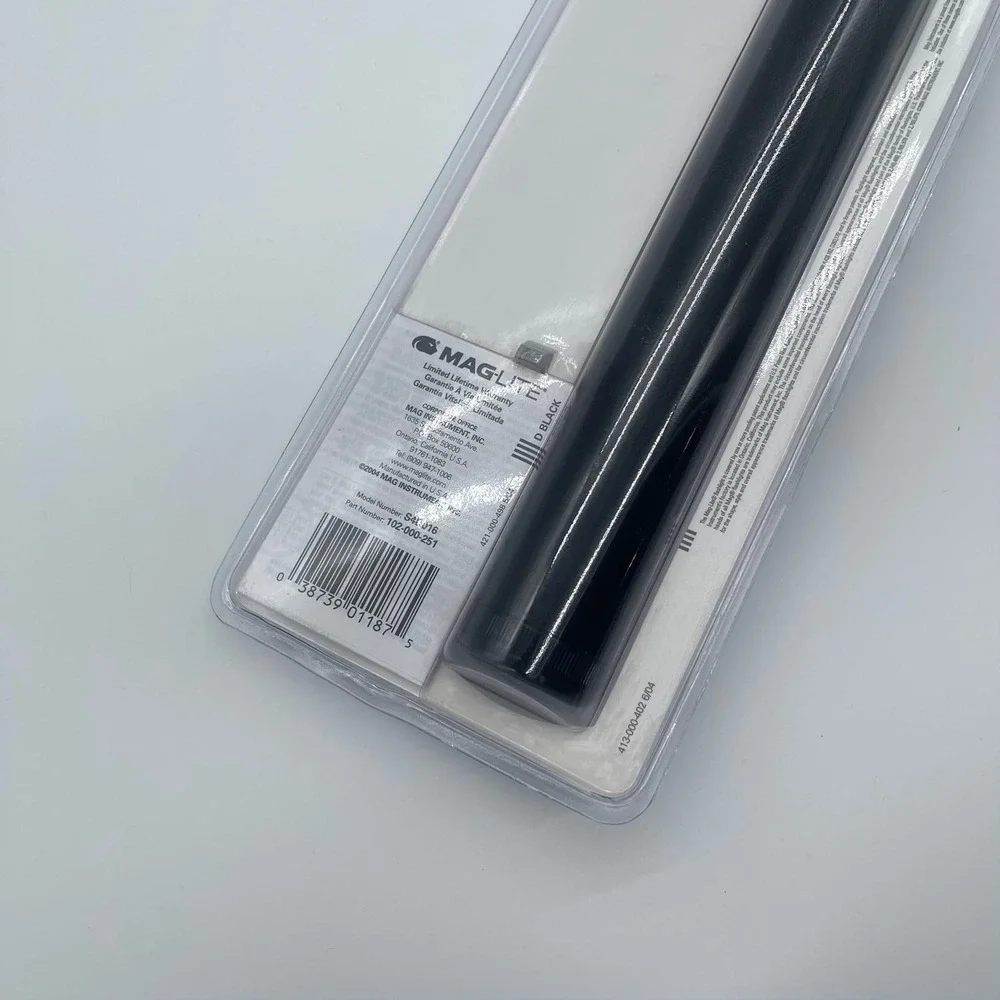 Maglite 4-Cell D Professional Flashlight, Heavy-Duty, Black - New in Orig Packag